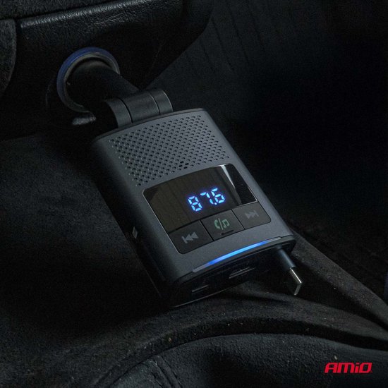 AMiO Car FM Transmitter – Bluetooth – USB-A en USB-C – Ingebouwde Uittrekbare USB-C Kabel – 12V/24V – Handsfree en Snelladen