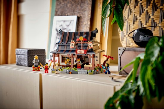 LEGO® NINJAGO® 15-jarig Jubileum: Smederij De Vier Wapens - 71858