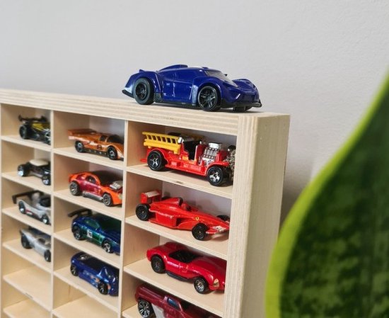 Kruzzel Houten Plank voor 80 Auto's - Stijlvolle en Praktische Opbergoplossing