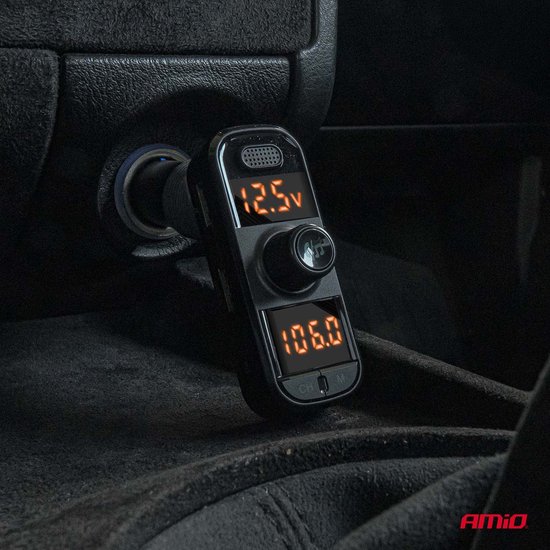 Car FM Transmitter 2×USB-A 1×USB-C microSD 12V 24V – Bluetooth, Hands-Free Bellen en L-vormige Behuizing