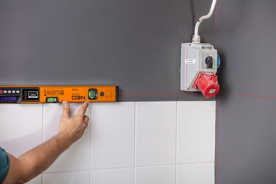 NEO 71-200 Digitale Waterpas met Kruislaser 60cm
