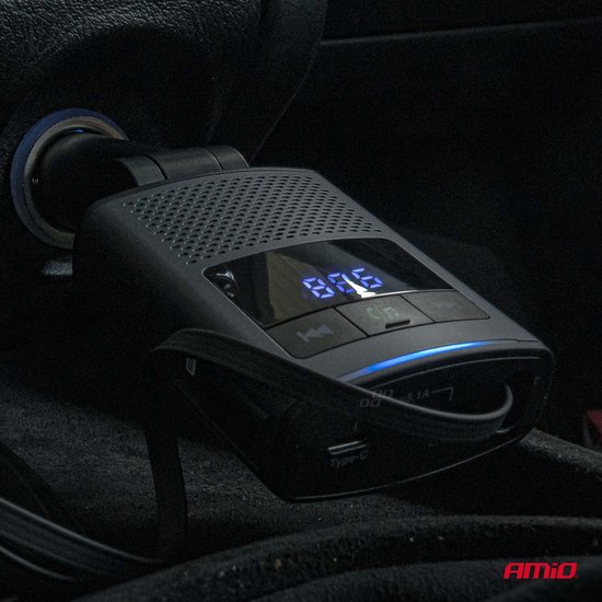 AMiO Car FM Transmitter – Bluetooth – USB-A en USB-C – Ingebouwde Uittrekbare USB-C Kabel – 12V/24V – Handsfree en Snelladen