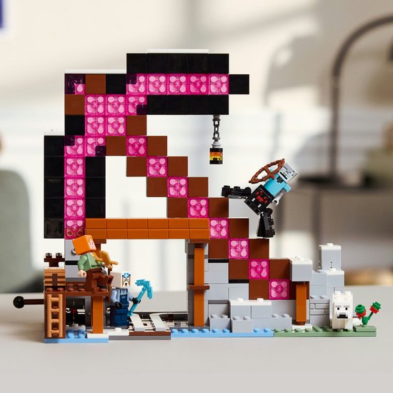 LEGO Minecraft De Pikhouweelmijn Bouwpakket voor Kinderen - 21277