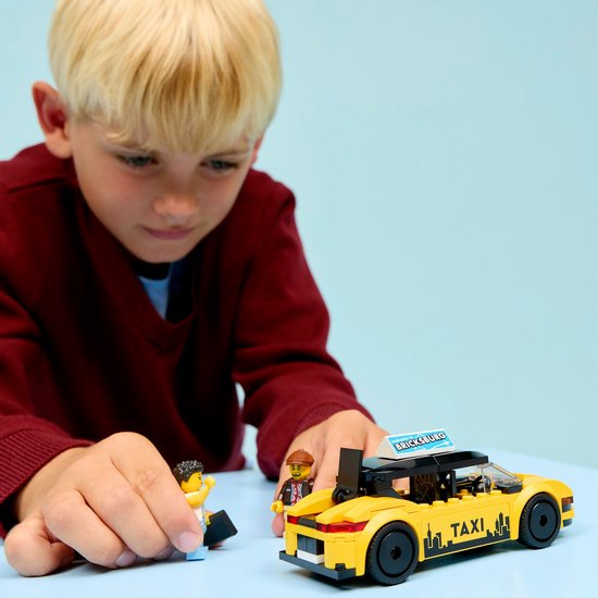 LEGO® City Gele Taxi - Modelautobouwset met 2 Minifiguren - Klassieke Speelgoedtaxi - 60487