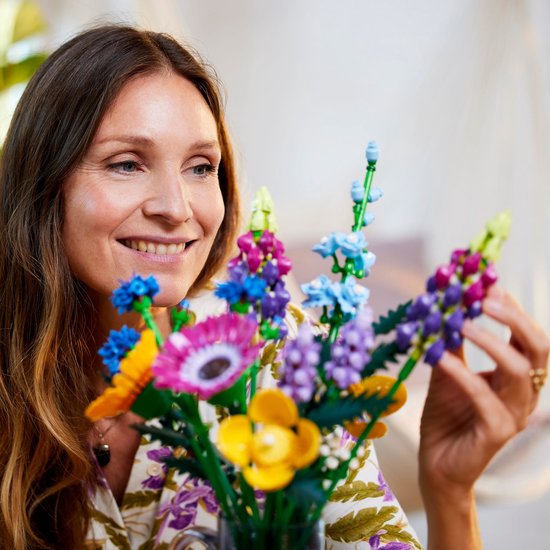 LEGO Icons Wilde Bloemen Boeket Bouwset voor Volwassenen, Botanical Collection - 10313