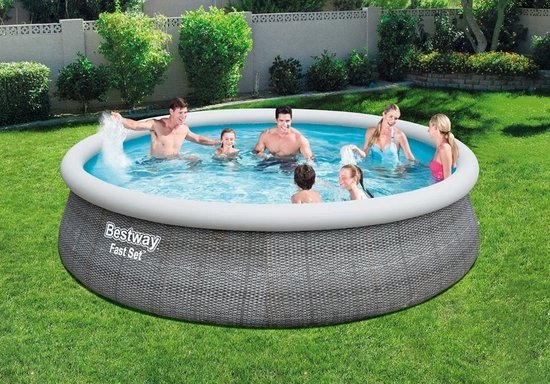 Bestway opblaaszwembad - 457x107cm - met pomp en trap - rotan