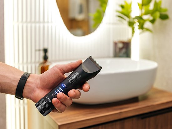 MasterTrim Haar- en Baardtrimmer - Tondeuse Mannen Pro - Trimmer voor Hoofd & Baard - 2 Opzetstukken 4 Standen - Zwart