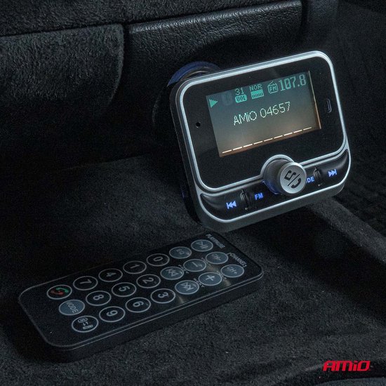 Car FM Transmitter with Remote 2×USB-A 12V 24V – Bluetooth, Hands-Free Bellen en Multifunctioneel