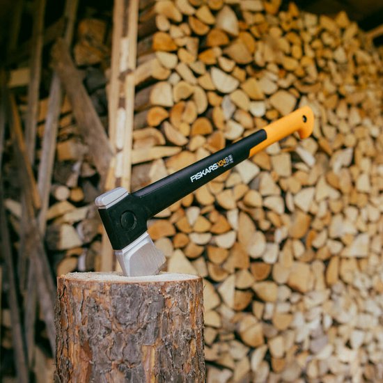 Fiskars Kloofbijl - 24 Inch Bijl - X-series X24 - Veilige niet-afneembare Bijlkop - Kloofbijl