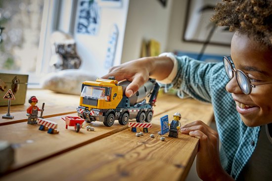 LEGO City Great Vehicles - Cementwagen - 6+ Jaar - Inclusief Figuren