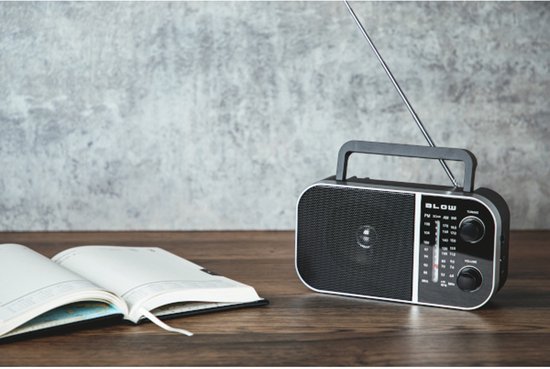 Blow - Draagbare analoge radio AM/FM RA6 batterij- en netvoeding