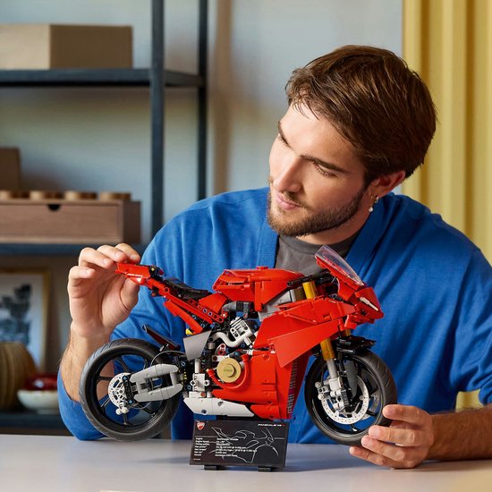 LEGO Technic - Ducati Panigale V4 S motor - 42202