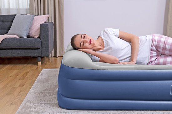 Bestway Tritech erhöhtes Luftbett - Queensize (152 cm) - Mit integrierter Elektropumpe