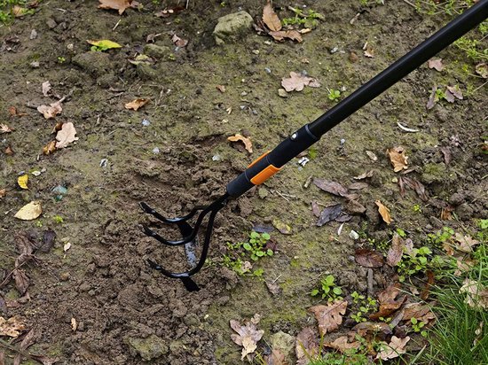 Fiskars Quikfit Schoffel - Tuingereedschap - Onkruidverwijderaars - Tuinhak van Gehard Staal