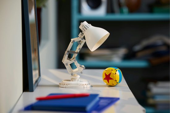 LEGO® Ideas Disney Pixar Luxo Jr. Displaymodel - 21357