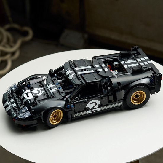 LEGO Technic 1966 Ford GT40 MKII Racewagen - Vintage Auto Bouwpakket voor Volwassenen - 42223