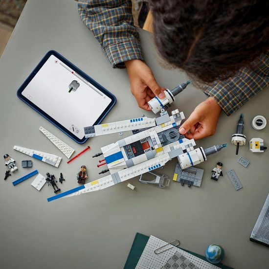 LEGO® Star Wars: Andor™ Rebel U-Wing Starfighter™ - 75399
