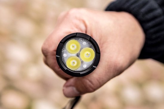NEO 99-037 Zaklamp OSRAM P9 LED 3300lm op Accu