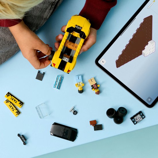 LEGO® City Gele Taxi - Modelautobouwset met 2 Minifiguren - Klassieke Speelgoedtaxi - 60487