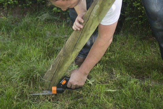 Fiskars Grasschaar - Servo-System GS42 - Graskantenschaar 360 graden Snoeihoek