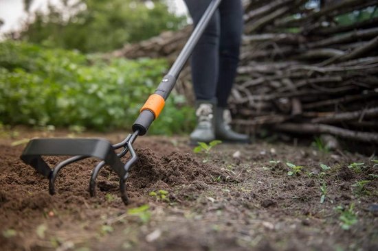 Fiskars Quikfit Schoffel - Tuingereedschap - Onkruidverwijderaars - Tuinhak van Gehard Staal