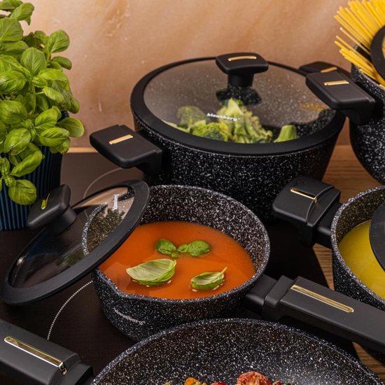 Klausberg KB-7968 Pannenset | 12-Delig | Marmer Anti-aanbaklaag | Inclusief Wok Pan | Geschikt voor Inductie | Pannen set | Glazen dekels