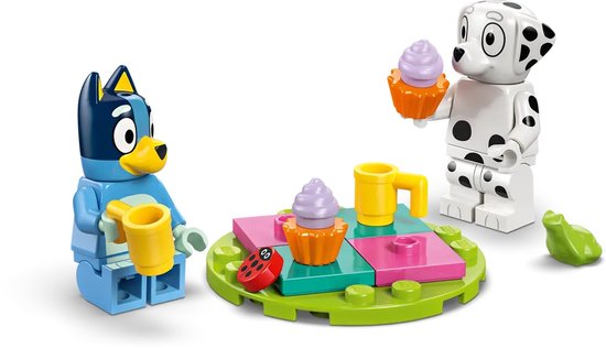 LEGO® Bluey: Bluey en Chloé in de Speeltuin Bouwset - 11201