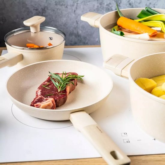 Klausberg 7833 - 12-delige Marmeren Pannenset in Beige - Compleet en Functioneel Kookgerei met Glazen Deksels